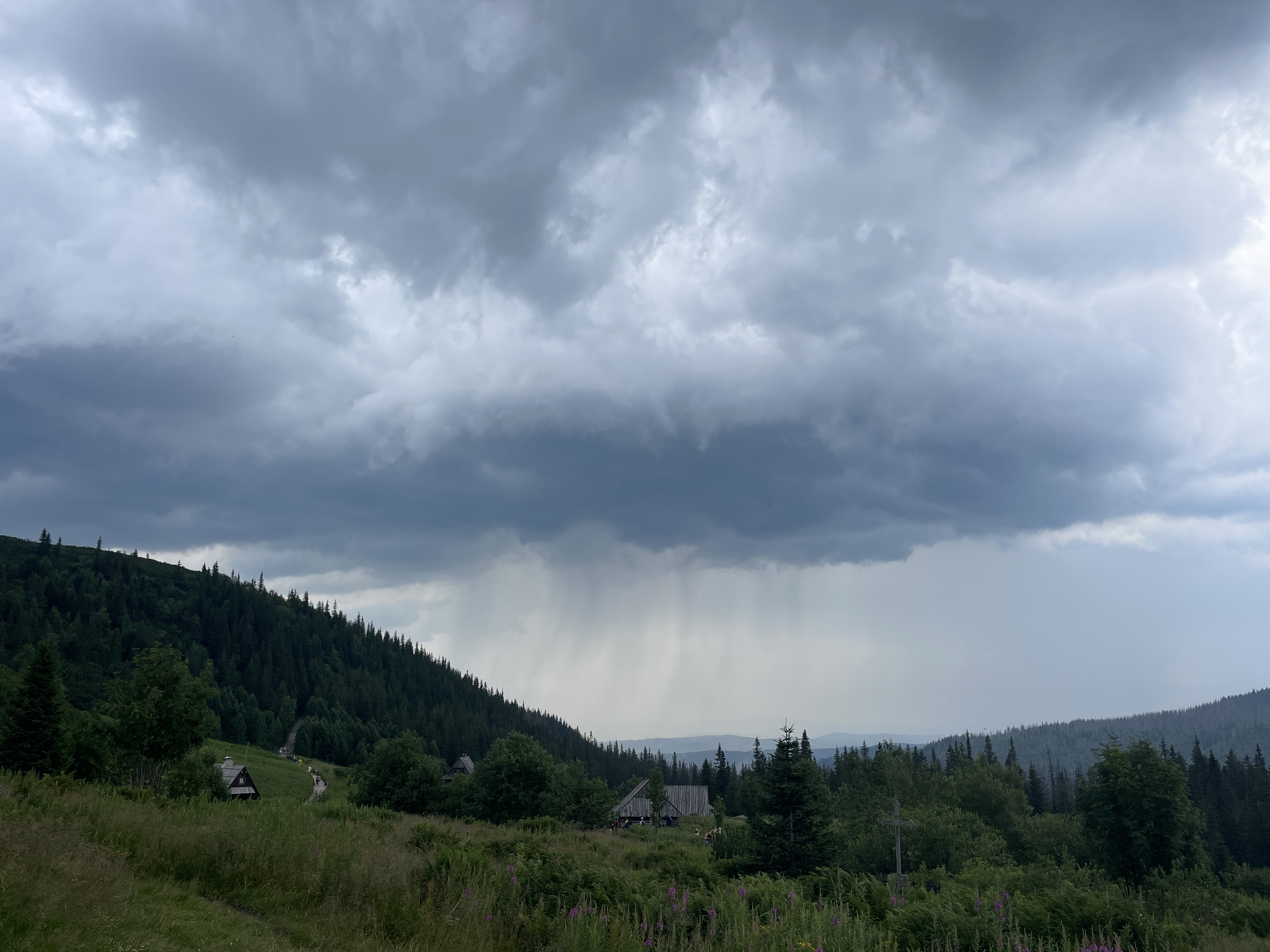 Burza na Hali Gąsienicowej, 12.07.2024 r. Fot. Wiktoria Dyszy |IMGW-PIB