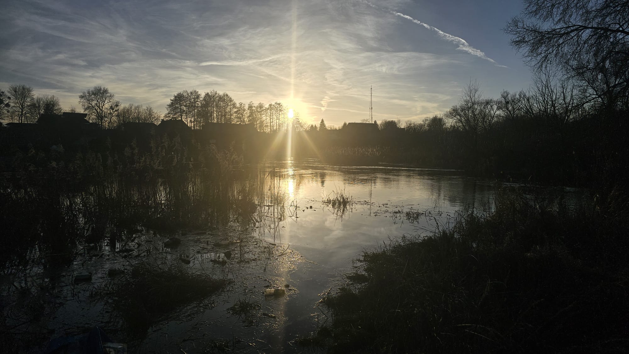 Zachód słońca nad Wartą w Obornikach, 28.12.2023 r. Fot. Grzegorz Walijewski | IMGW-PIB