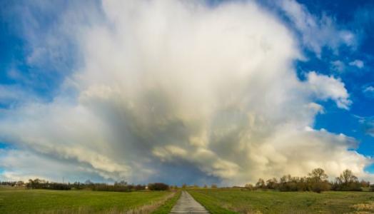 F. Mateusz Zamajtys, chmury cumulonimbus i mammatus