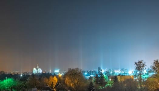 Słupy świetlne w Białymstoku, fot. MAteusz Zamajtys