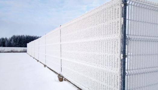 Intensywna szadź na stacji meteorologicznej Elbląg-Milejewo. Fot. Grzegorz Traskowski