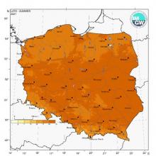 Przestrzenny rozkład średniej miesięcznej temperatury powietrza latem 2021 r.