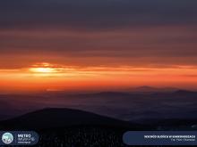 Wschód słońca w Karkonoszach, fot. Piotr Olszewski