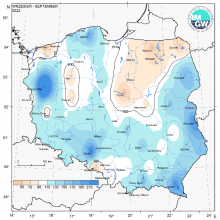 Przestrzenny rozkład anomalii sumy opadów w stosunku do normy (tj. średniej miesięcznej wartości wieloletniej elementu w okresie 1991-2020).