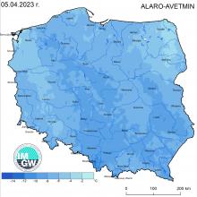 Anomalia prognozy TMIN (2023-04-05) względem notowanych charakterystyk wieloletnich (1991-2020): ALARO-AVETMIN – ALARO-wartość średnia TMIN.